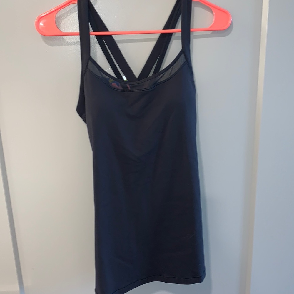 brand new lululemon tank